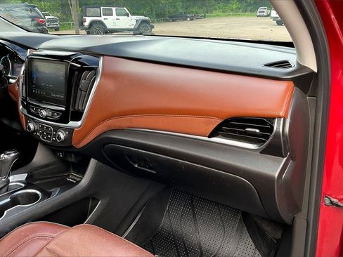 Used 2020 Chevrolet Traverse High Country w/ LPO, Floor Liner Package image 16
