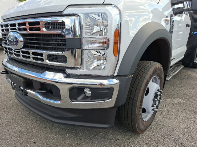 New 2026 Ford F550 4x4 Regular Cab Super Duty w/ XL Chrome Package image 9