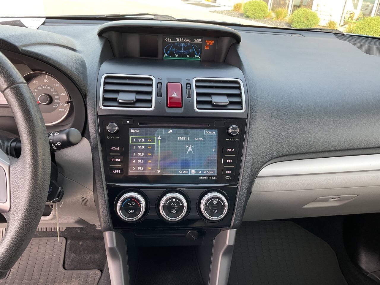 Used 2016 Subaru Forester 2.5i Limited AWD/4WD image 19