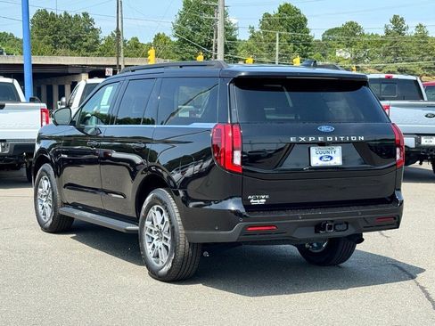 New 2025 Ford Expedition Active image 12