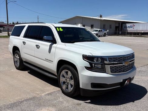 Used 2016 Chevrolet Suburban LT AWD/4WD image 2