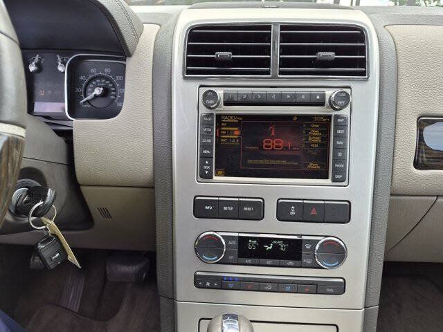 Used 2009 Lincoln MKX 2WD image 21