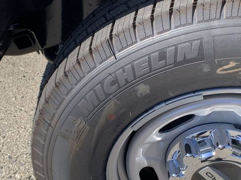 New 2026 Ford F250 XL w/ XL Chrome Package image 14