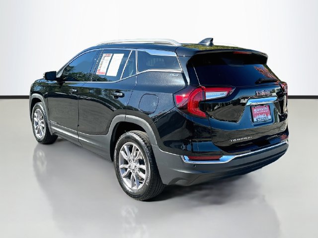 Used 2024 GMC Terrain SLT AWD/4WD image 7