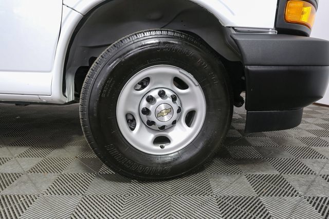 Used 2025 Chevrolet Express 2500 w/ Driver Convenience Package RWD image 13