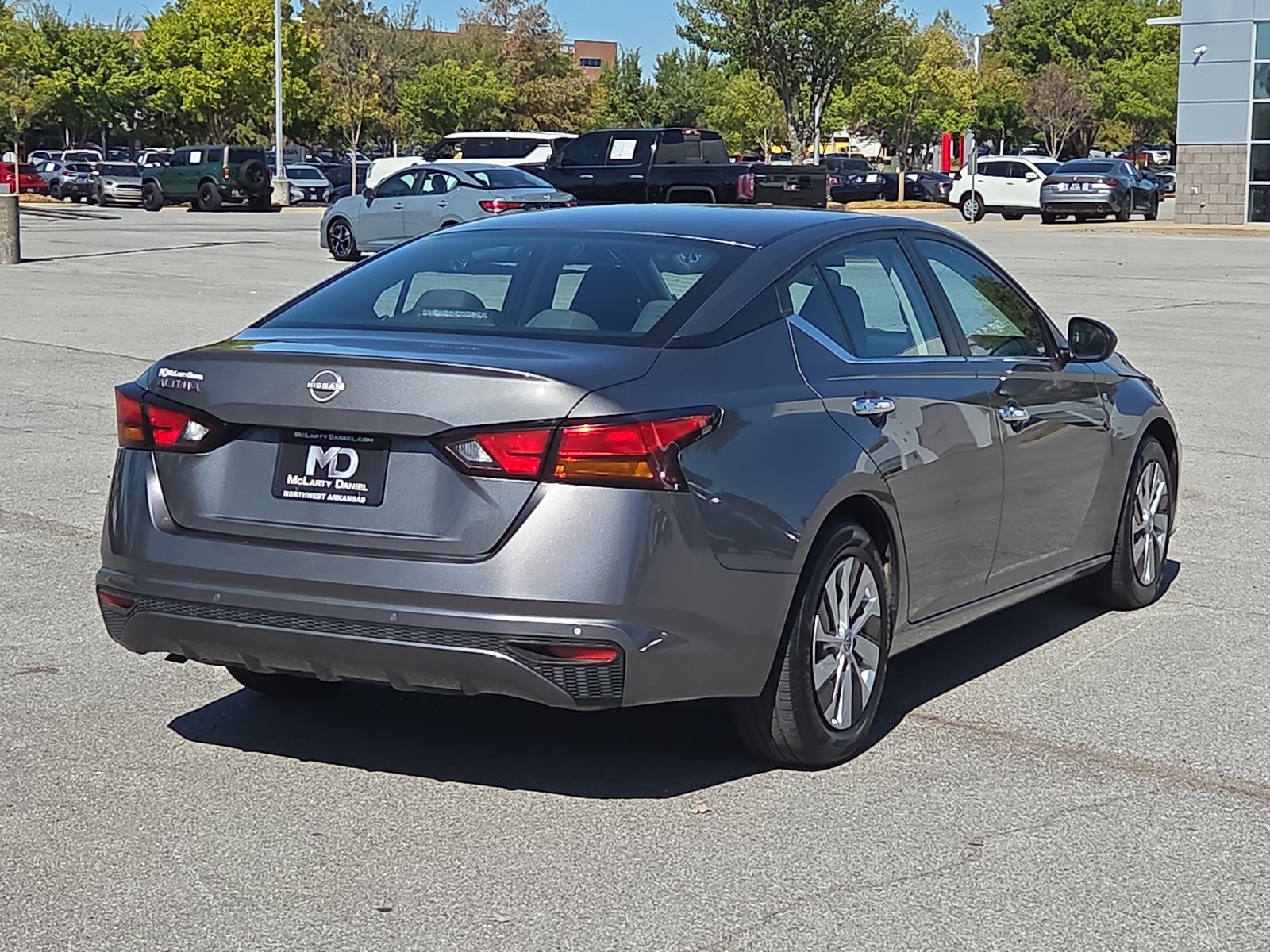 Used 2024 Nissan Altima 2.5 S FWD image 5