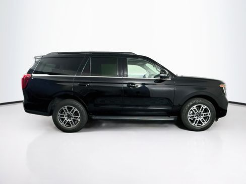 Used 2025 Ford Expedition Active AWD/4WD image 10