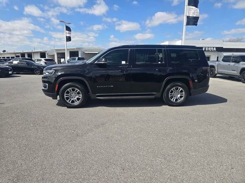 Used 2022 Jeep Wagoneer Series I RWD image 8