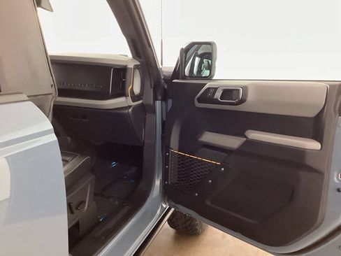 Certified 2022 Ford Bronco Badlands AWD/4WD image 24