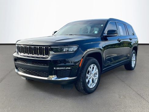 Used 2023 Jeep Grand Cherokee L Limited AWD/4WD image 3