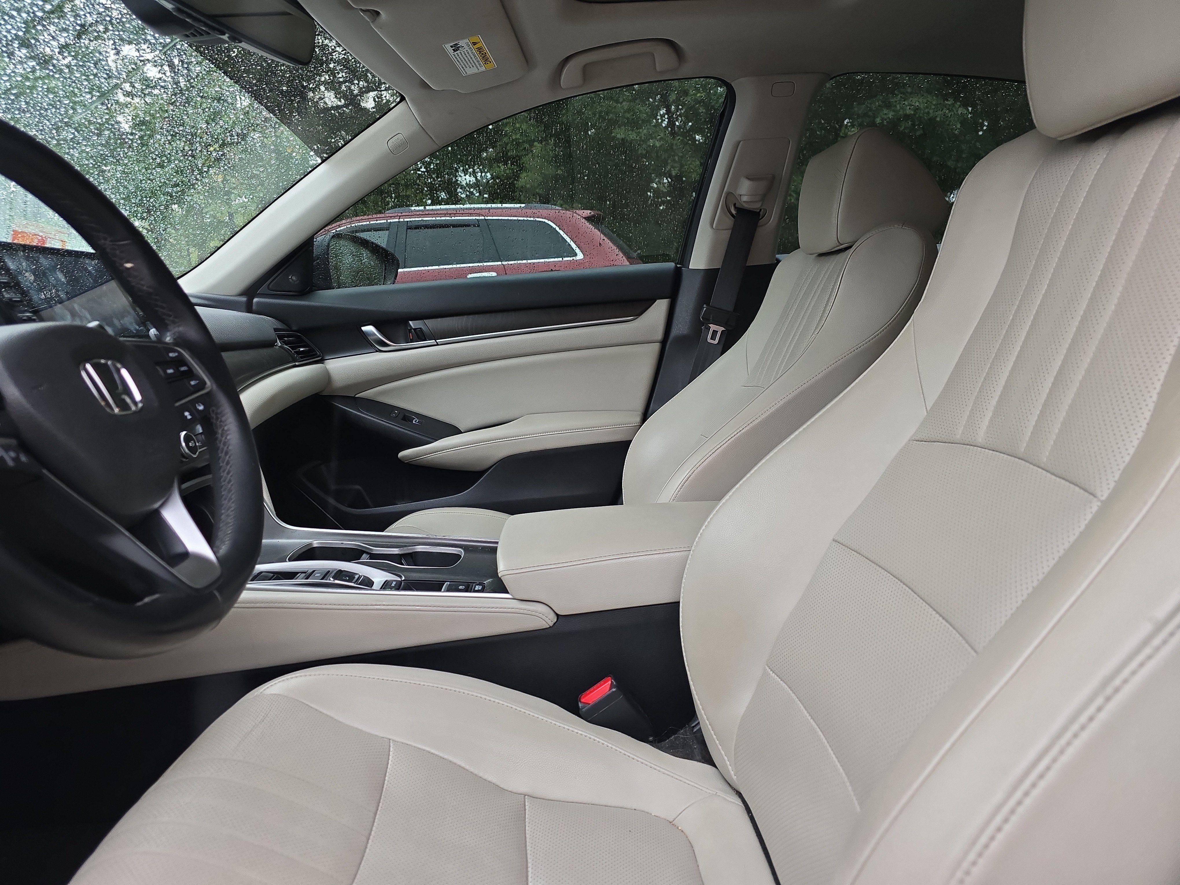 Used 2018 Honda Accord EX-L image 10