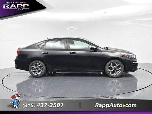 Used 2020 Kia Forte LXS FWD image 3