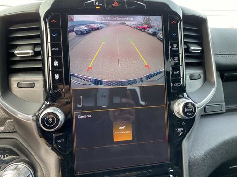 Used 2025 RAM 1500 Laramie image 14