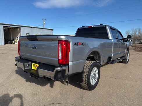 Used 2024 Ford F350 XLT image 8