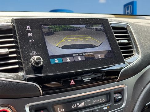 Used 2025 Honda Passport EX-L image 25