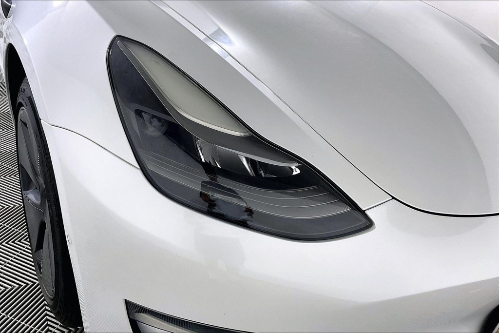 Used 2022 Tesla Model 3 Long Range AWD/4WD image 27