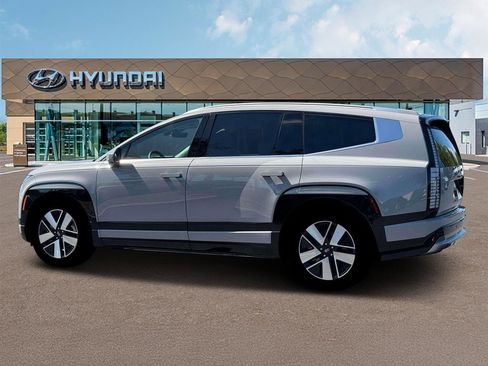 New 2026 Hyundai Ioniq 9 SEL image 4