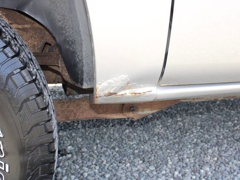 Used 2004 Chevrolet Avalanche 4x4 image 29