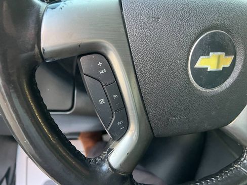 Used 2015 Chevrolet Express 2500 RWD image 28