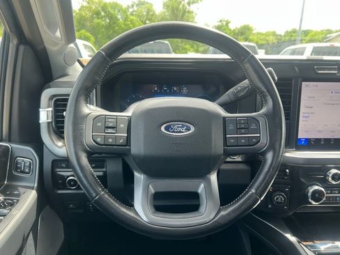 Used 2023 Ford F250 Lariat w/ Tremor Off-Road Package AWD/4WD image 40