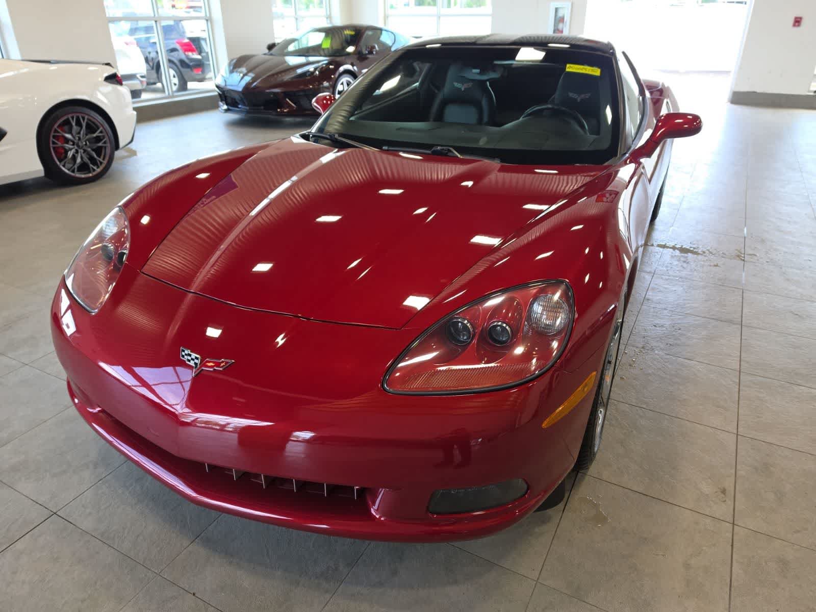 Used 2010 Chevrolet Corvette Coupe w/ Preferred Equipment Group RWD image 2