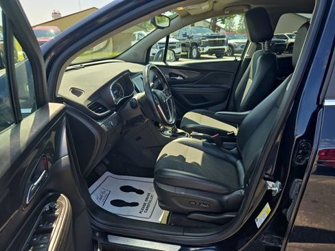 Used 2022 Buick Encore Preferred w/ Safety Package image 16