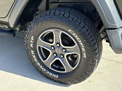 Used 2021 Jeep Wrangler Unlimited Sport AWD/4WD image 12