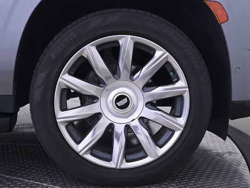 Used 2022 Cadillac Escalade ESV Premium Luxury Platinum AWD/4WD image 14