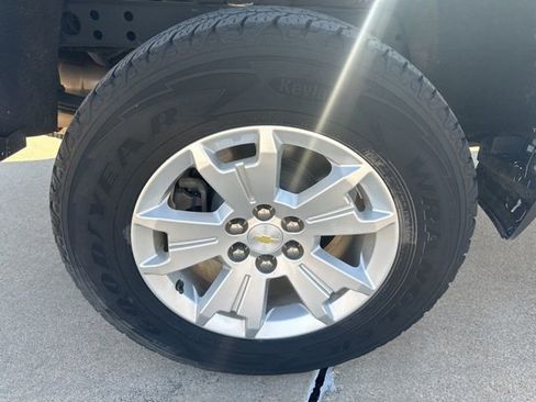 Used 2021 Chevrolet Colorado LT image 10
