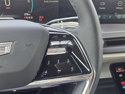 New 2026 Cadillac Vistiq Sport w/ LPO, Floor Liner Package image 29