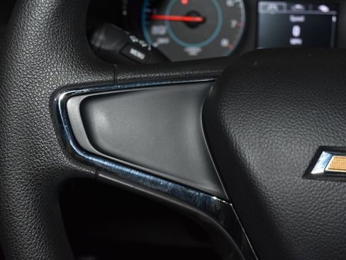 Used 2017 Chevrolet Cruze LS FWD image 9