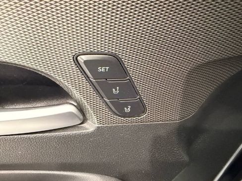 Used 2020 Hyundai Santa Fe Limited FWD image 22