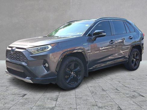 Used 2019 Toyota RAV4 XSE AWD/4WD image 3