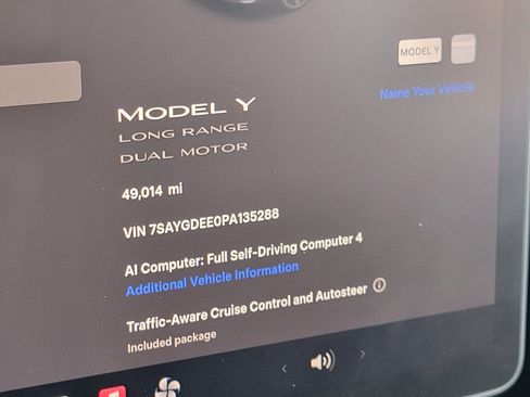 Used 2023 Tesla Model Y Long Range AWD/4WD image 25