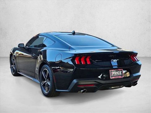 Certified 2024 Ford Mustang Coupe RWD image 7