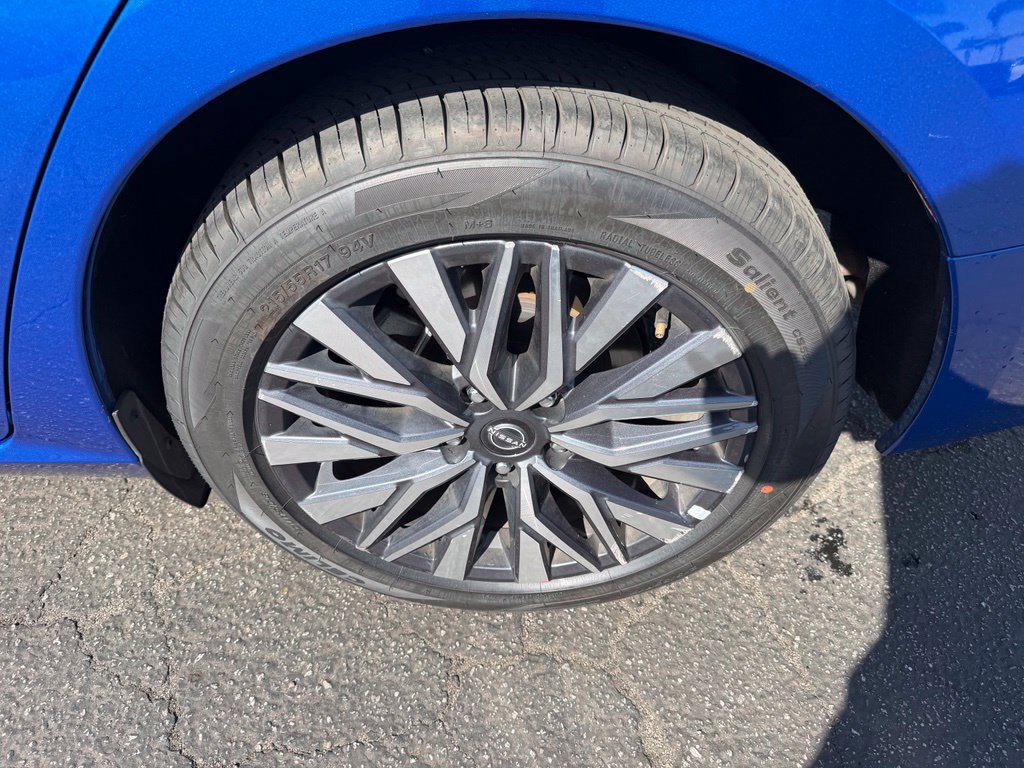 Certified 2025 Nissan Altima 2.5 SV FWD image 8