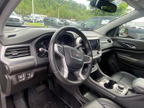 Used 2022 GMC Acadia SLT w/ Elevation Edition FWD image 9