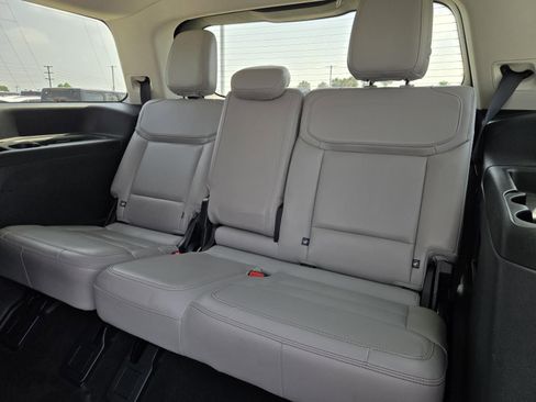 Used 2025 Ford Expedition Active RWD image 26