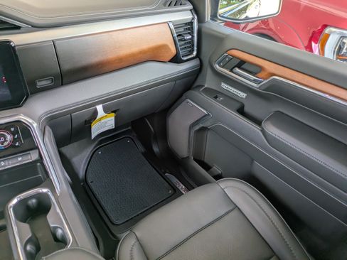 Used 2023 GMC Sierra 1500 Denali w/ Denali Reserve Package AWD/4WD image 19