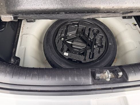 Used 2017 Kia Soul + FWD image 27