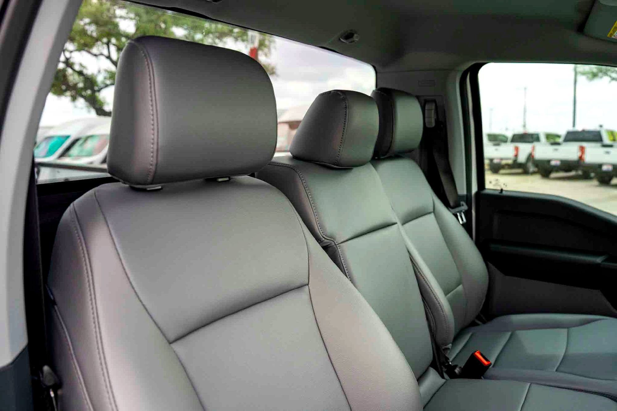 New 2025 Ford F250 XL RWD image 19