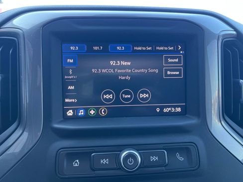 Used 2021 Chevrolet Silverado 2500 Custom w/ Custom Value Package image 20