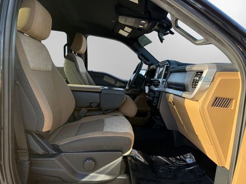 Used 2023 Ford F150 XLT image 15