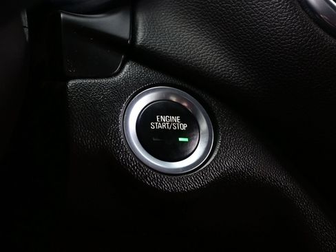 Used 2022 Chevrolet Equinox LT FWD image 25