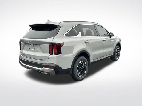 New 2026 Kia Sorento S image 5