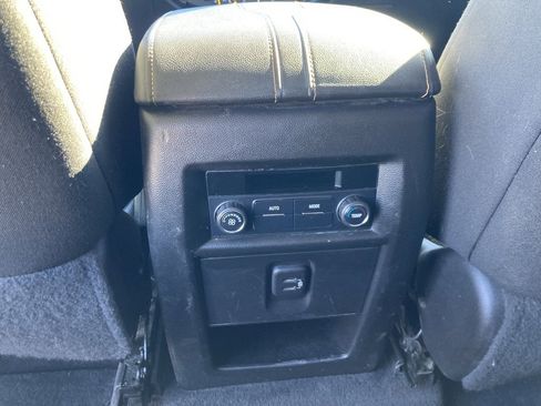 Used 2019 Chevrolet Traverse LT w/ LPO, Floor Liner Package image 22