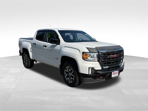 Used 2022 GMC Canyon AT4 w/ Driver Alert Package AWD/4WD image 4