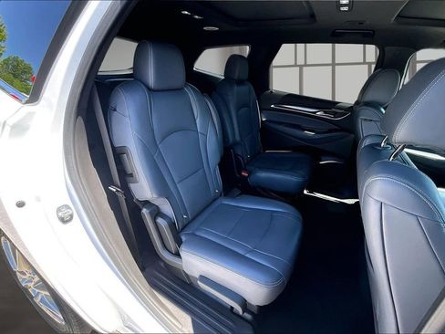 Used 2023 Buick Enclave Essence w/ Experience Buick Package AWD/4WD image 28