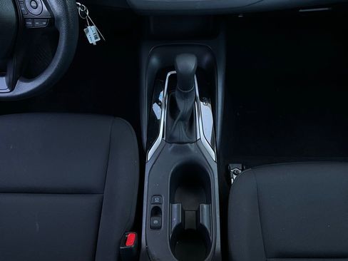 Used 2025 Toyota Corolla LE image 17