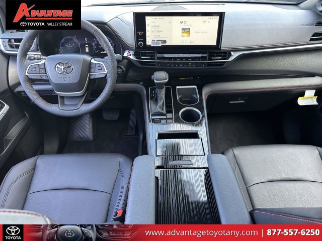 Used 2026 Toyota Sienna XSE FWD image 18
